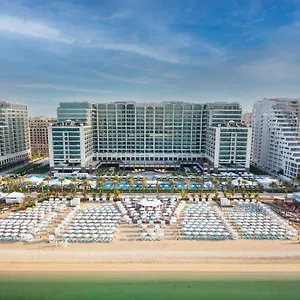 Курортный комплекс Hilton Palm Jumeirah